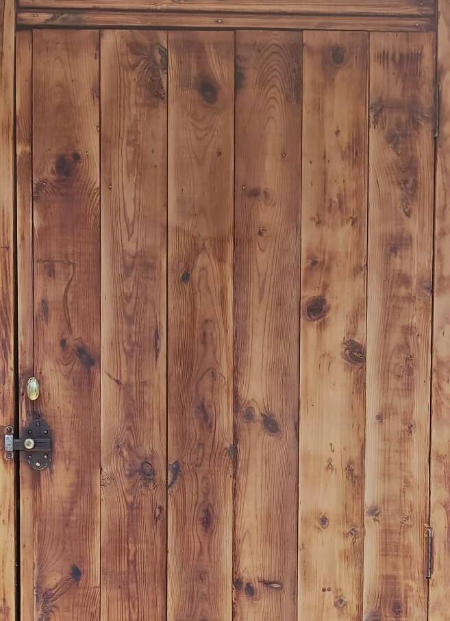 Grande bonnetière ancienne en bois massif – Pièce authentique