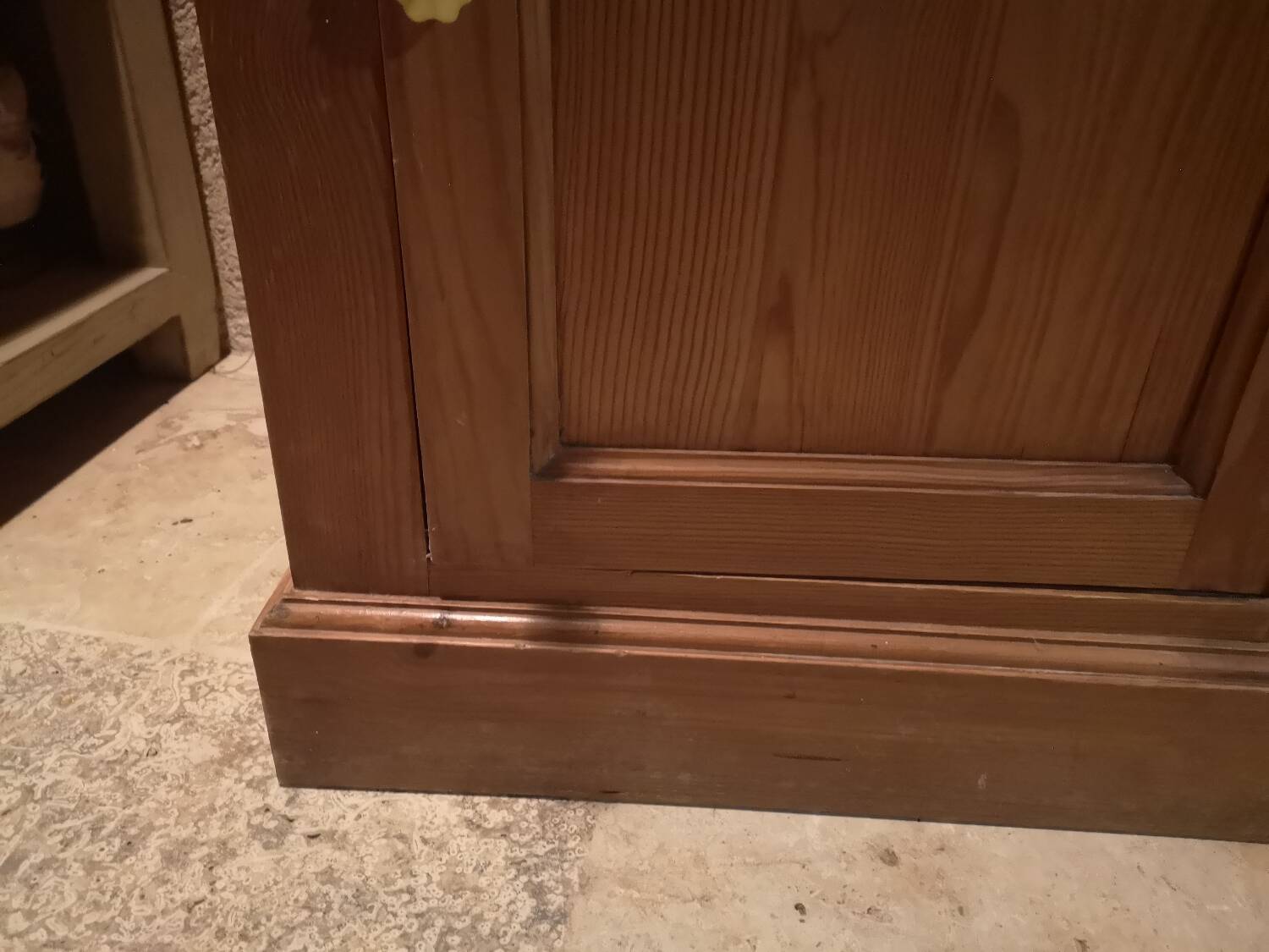 Solid pine jam maker