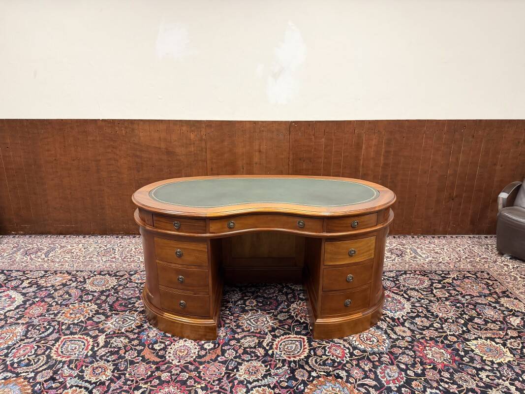 English Classic Kidney Shaped Chesterfield Desk
