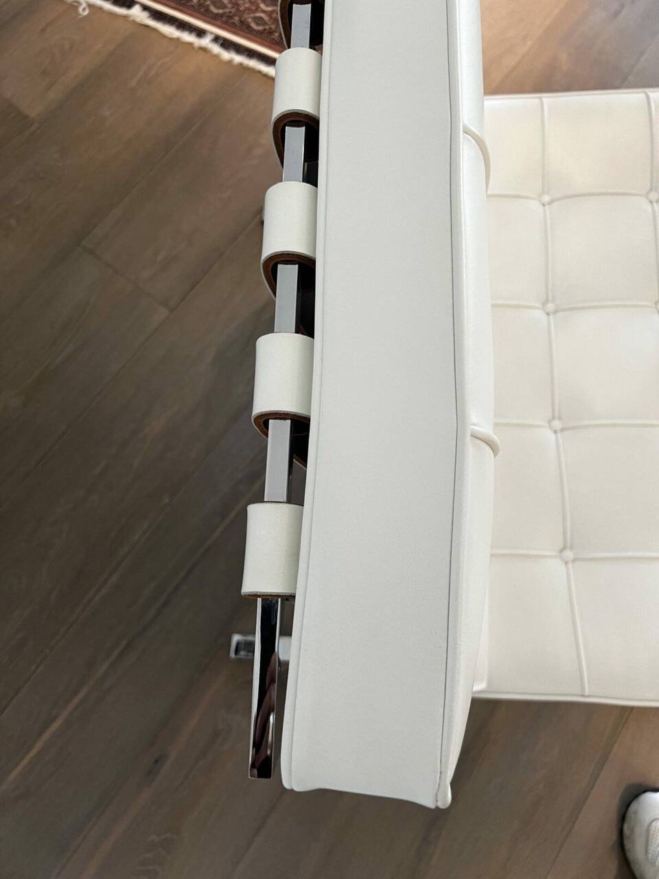 White Barcelona chair with ottoman – Knoll 2012 Edition -