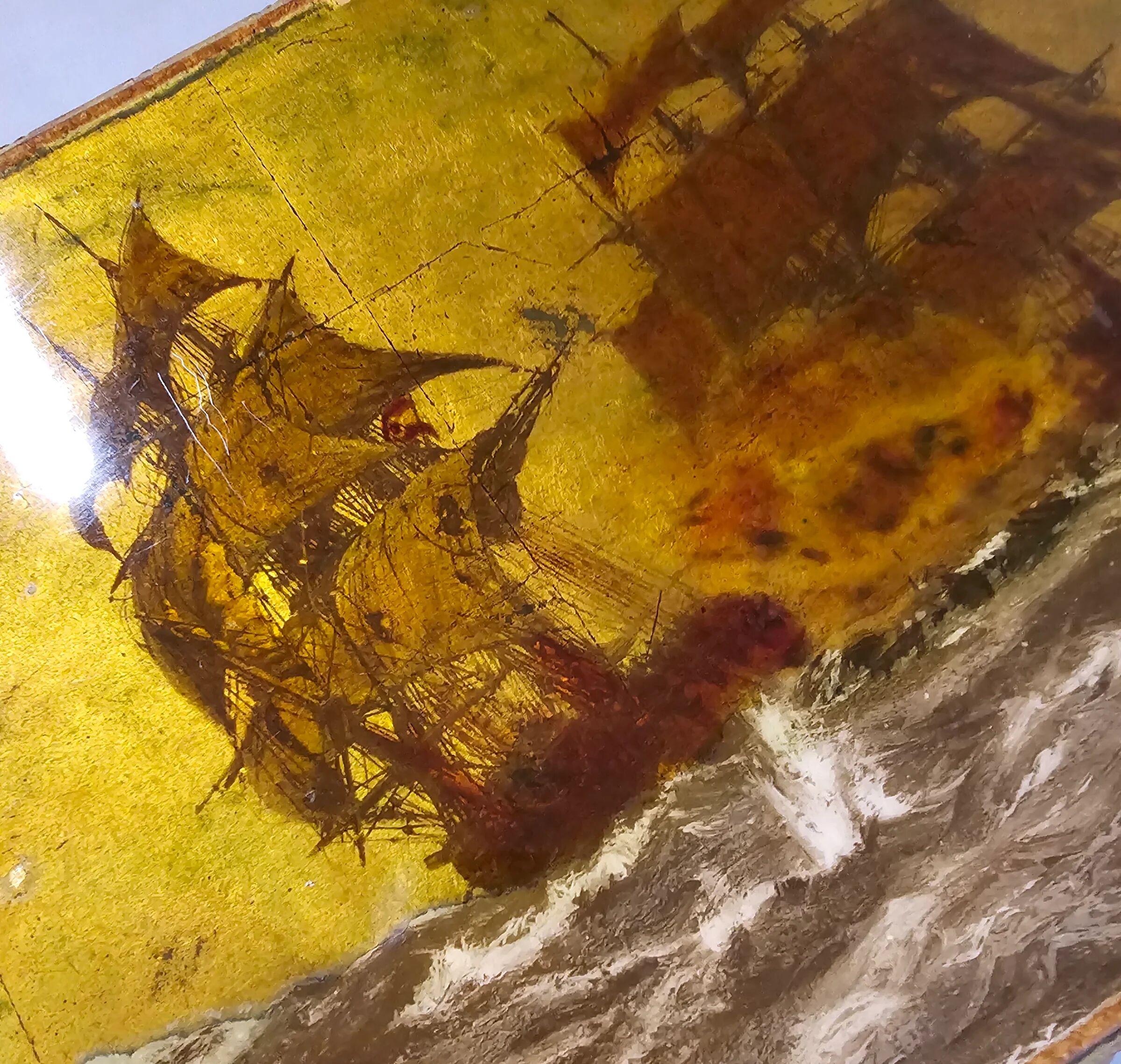 2 x nesting side tables / neo classic / painted gold leaf top / The battle of Texel