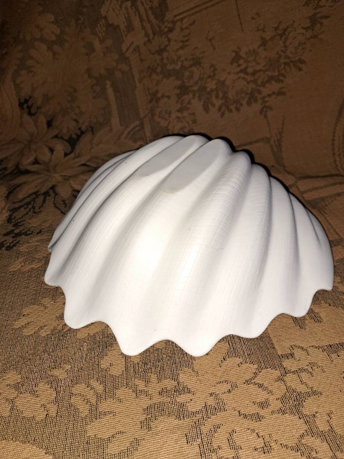 Shell emptier. Vintage 1960s.