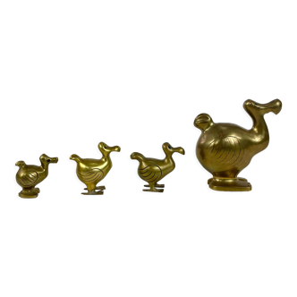 Family of brass dodos