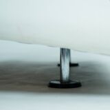 Dutch design Rob Eckhardt chaise longue white leather tubular steel, 1980s