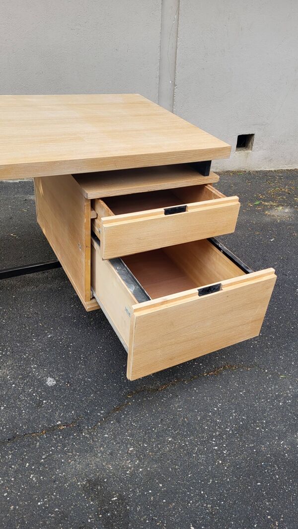 Bureau édition minvielle par Pierre Guariche, 1950