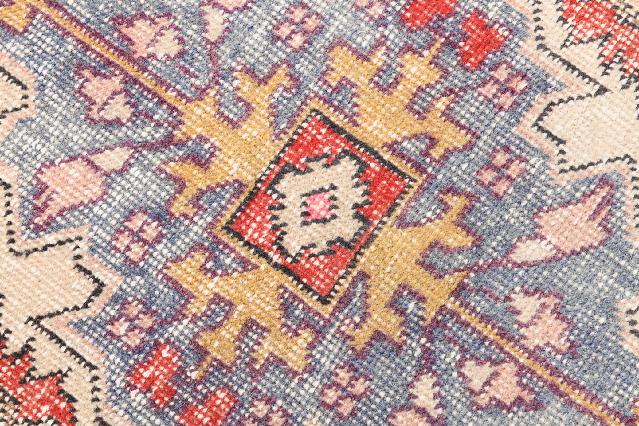 4x7 classic red vintage rug, 126x227cm