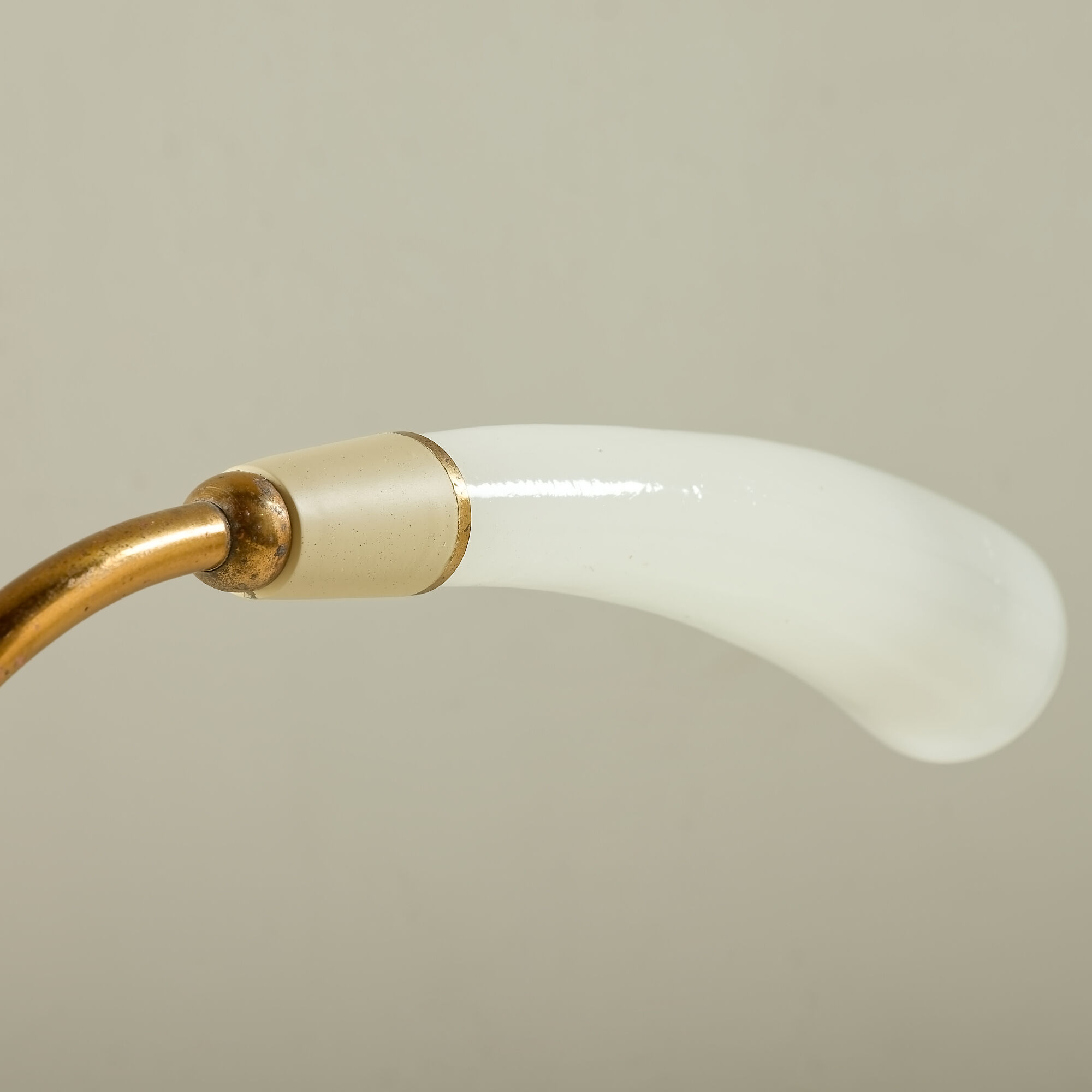 Italian mid century spider chandelier in brass and Murano glass, 1950s