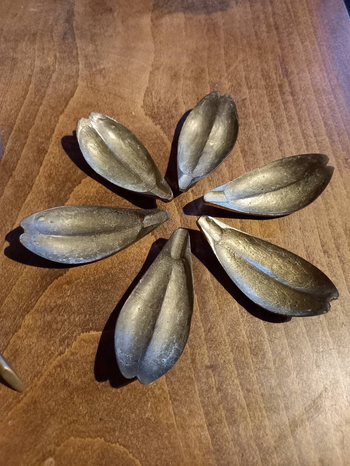 Vintage flower ashtray