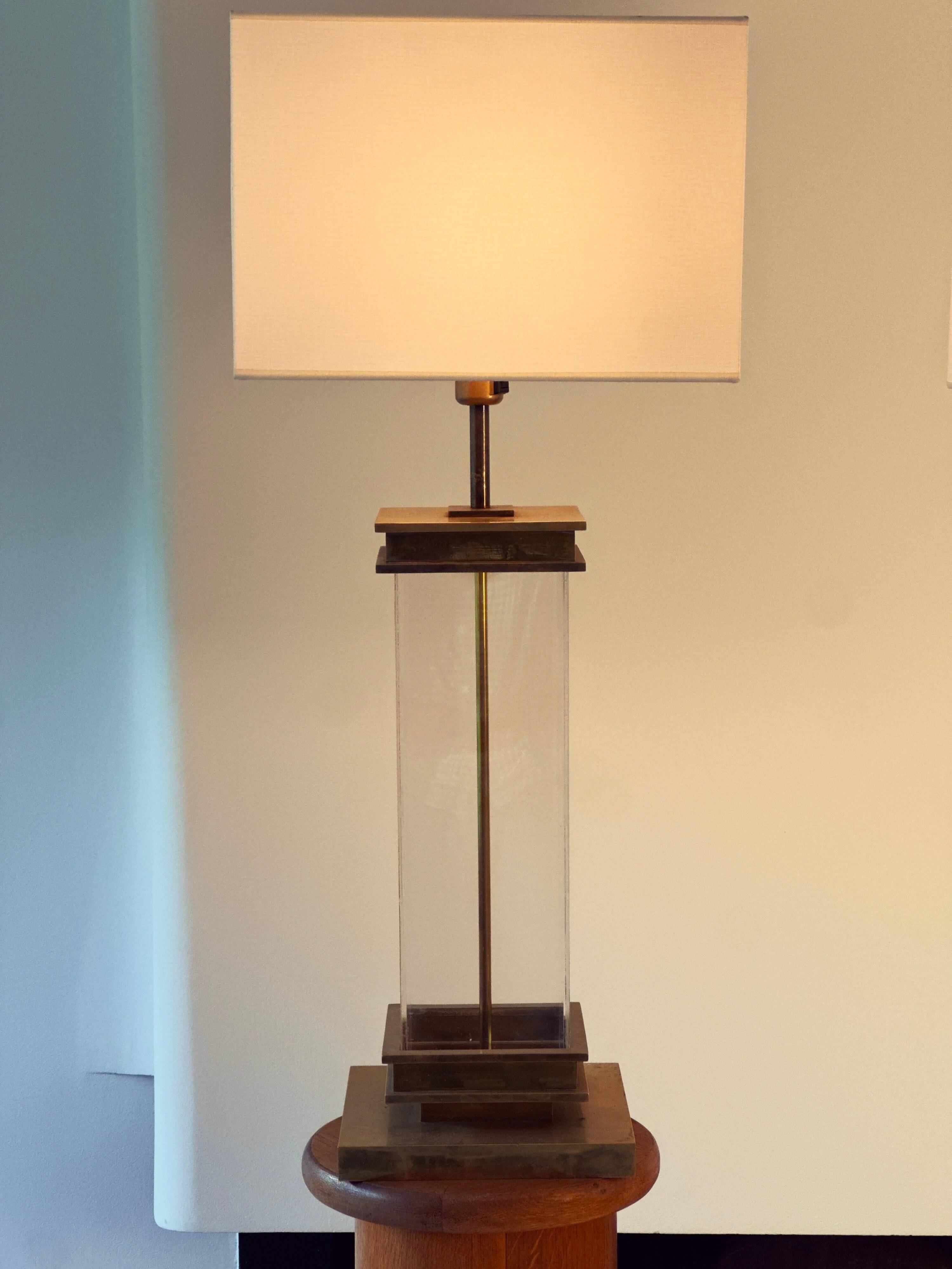 Pair of Monumental Floor Lamps in Plexiglass and Bronze, Italy, 1970s