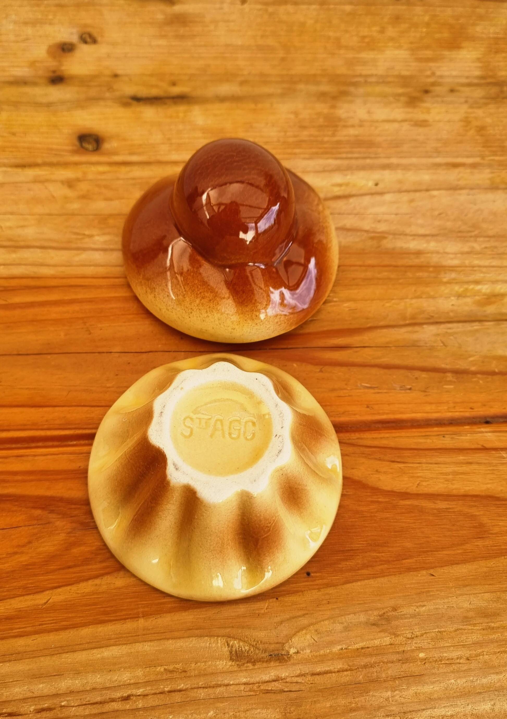 Set of three ceramic pots with a brioche effect, nesting, by Ste AGC from the 1970s.