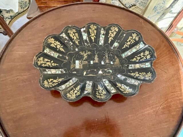 Empty basket pocket Napoleon III wood inlaid with mother-of-pearl.