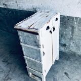 Commode parisienne