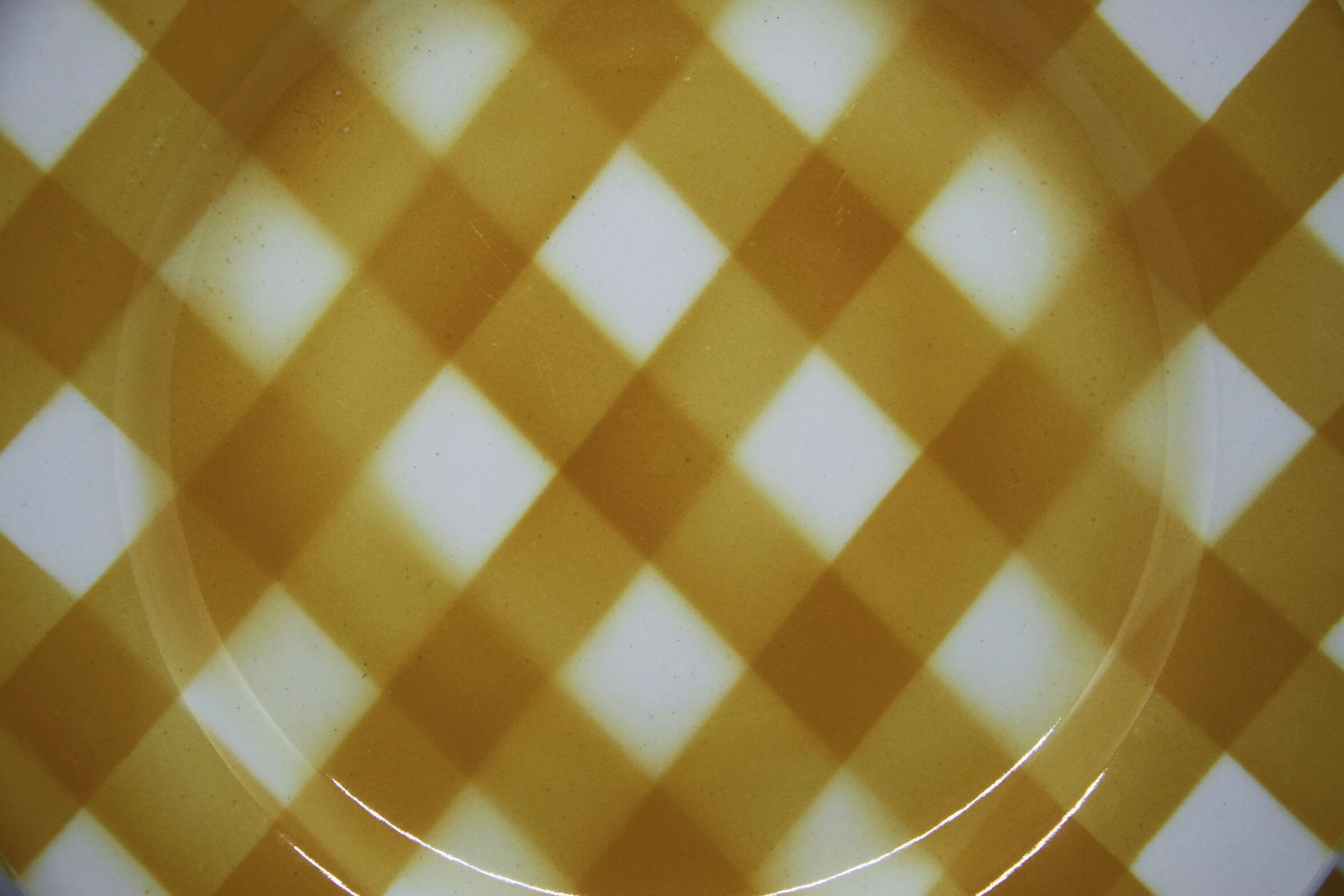 Duo of Scots yellow Digoin dessert plates