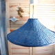 Suspension en osier bleu