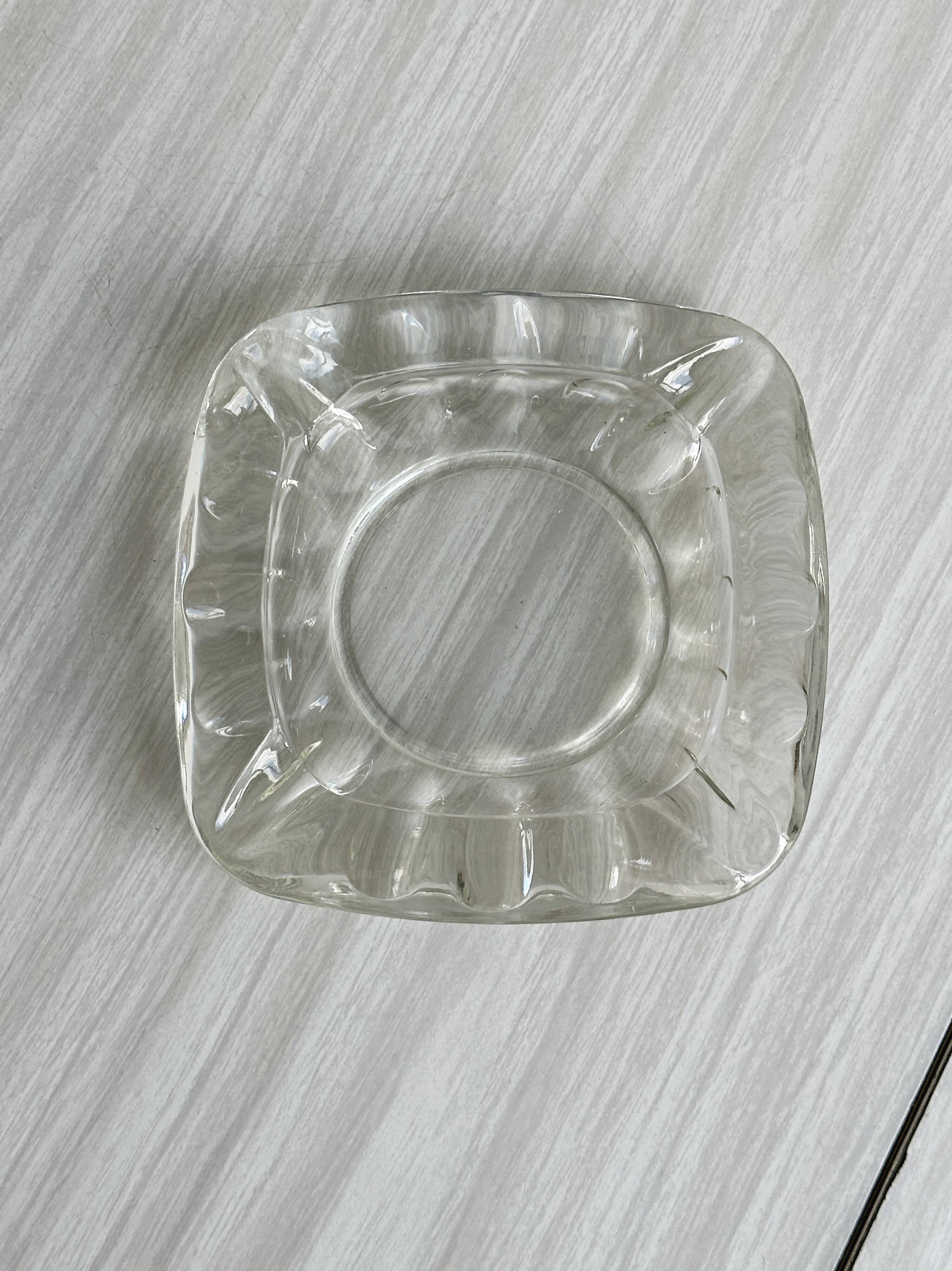 Cendrier vintage en verre translucide
