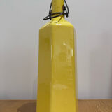Bouteille en céramique jaune