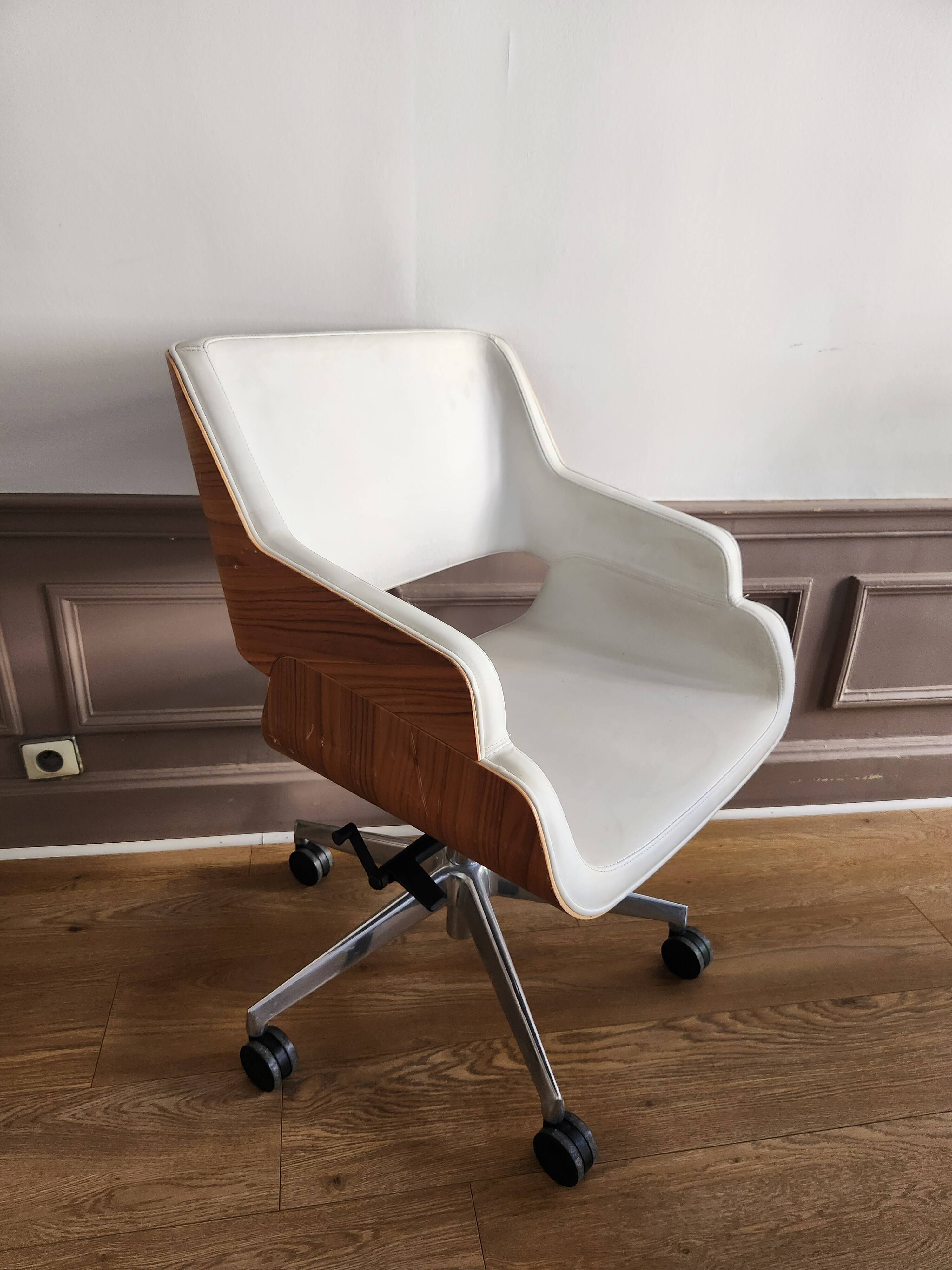 Riccardo armchair Rivoli collection Donati