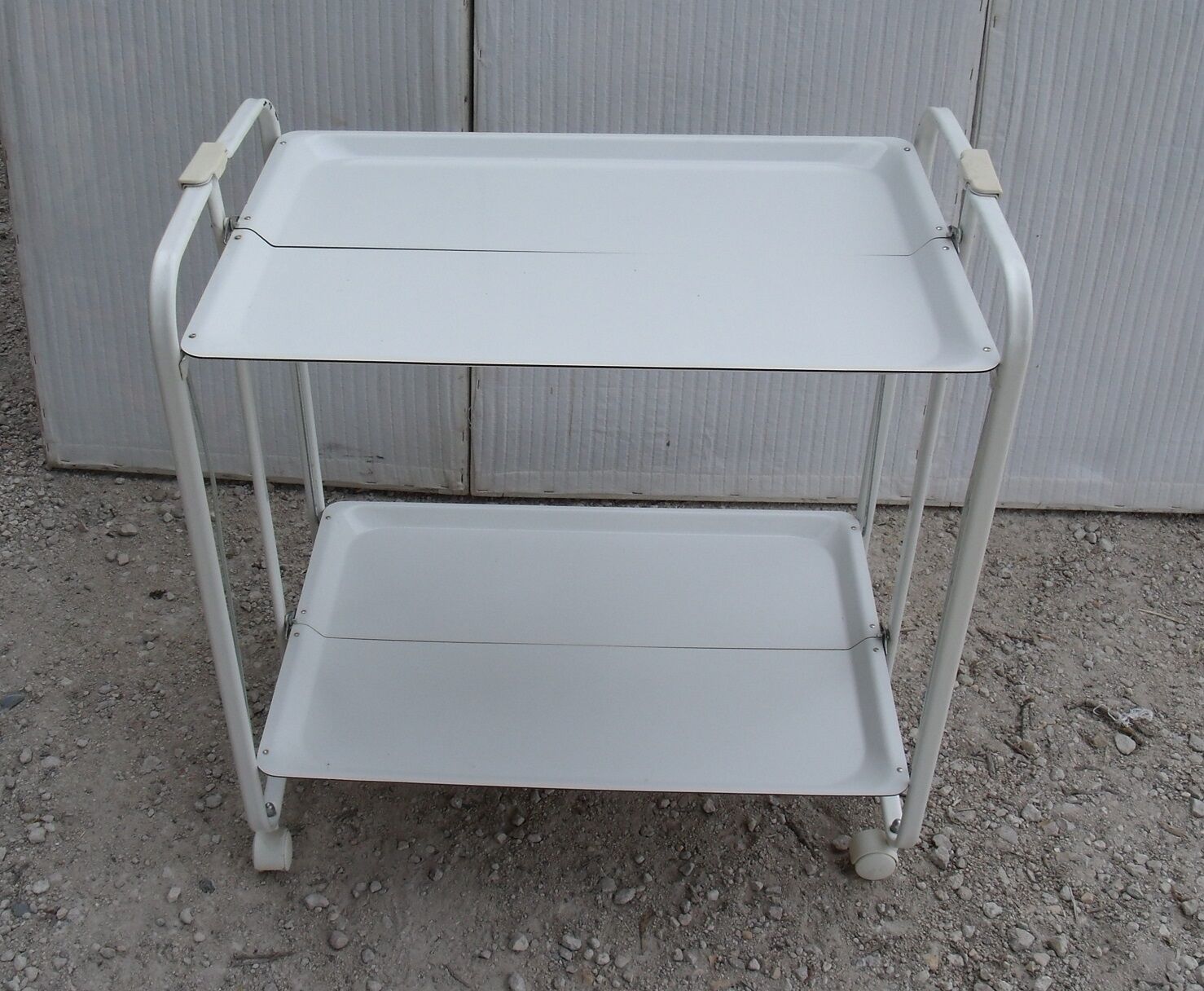 Serving white folding rolling table