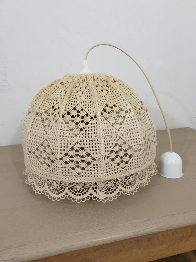 Vintage lace pendant lamp