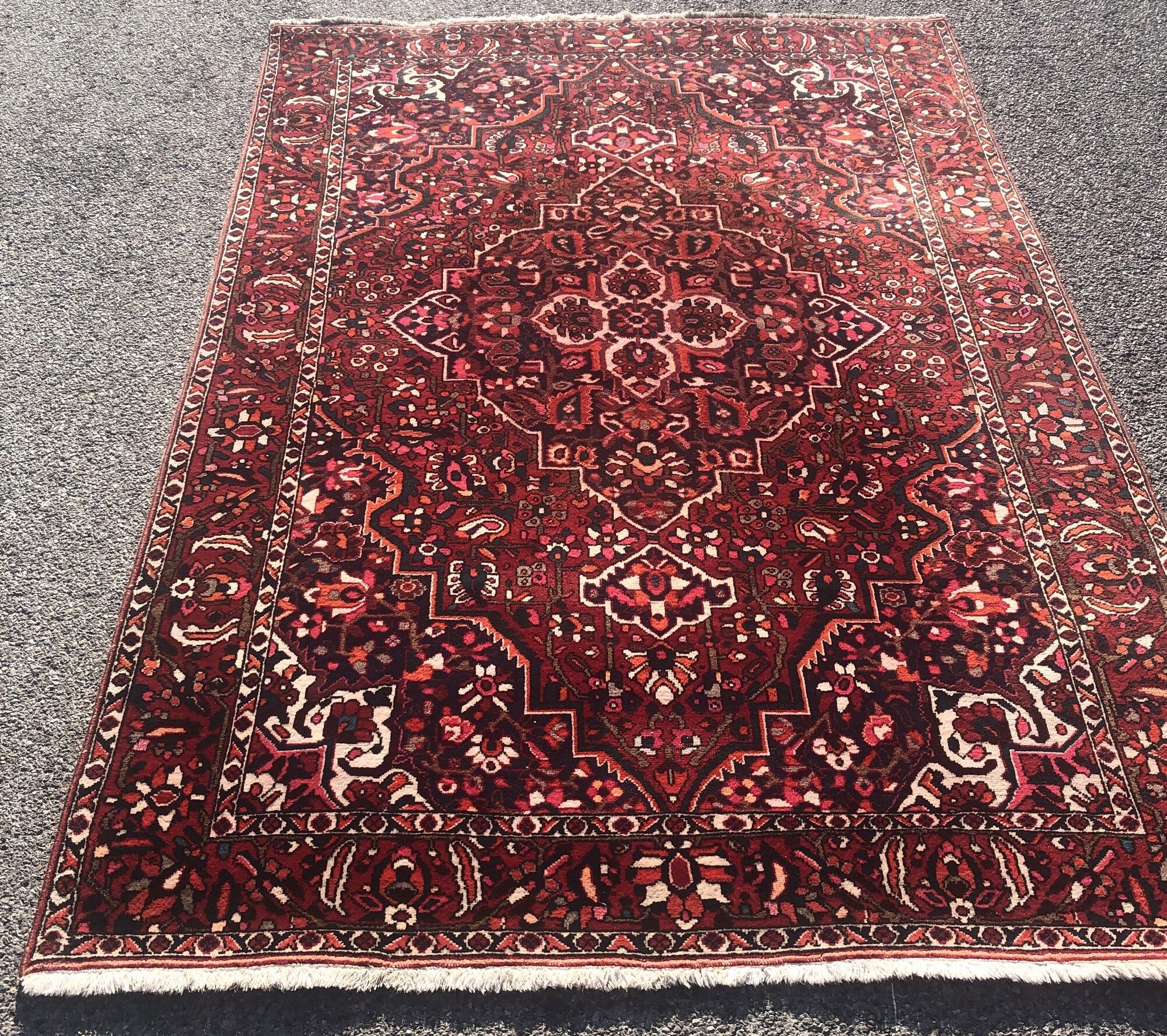 Persian orient carpet iran bakthiar 196 x 300 cm