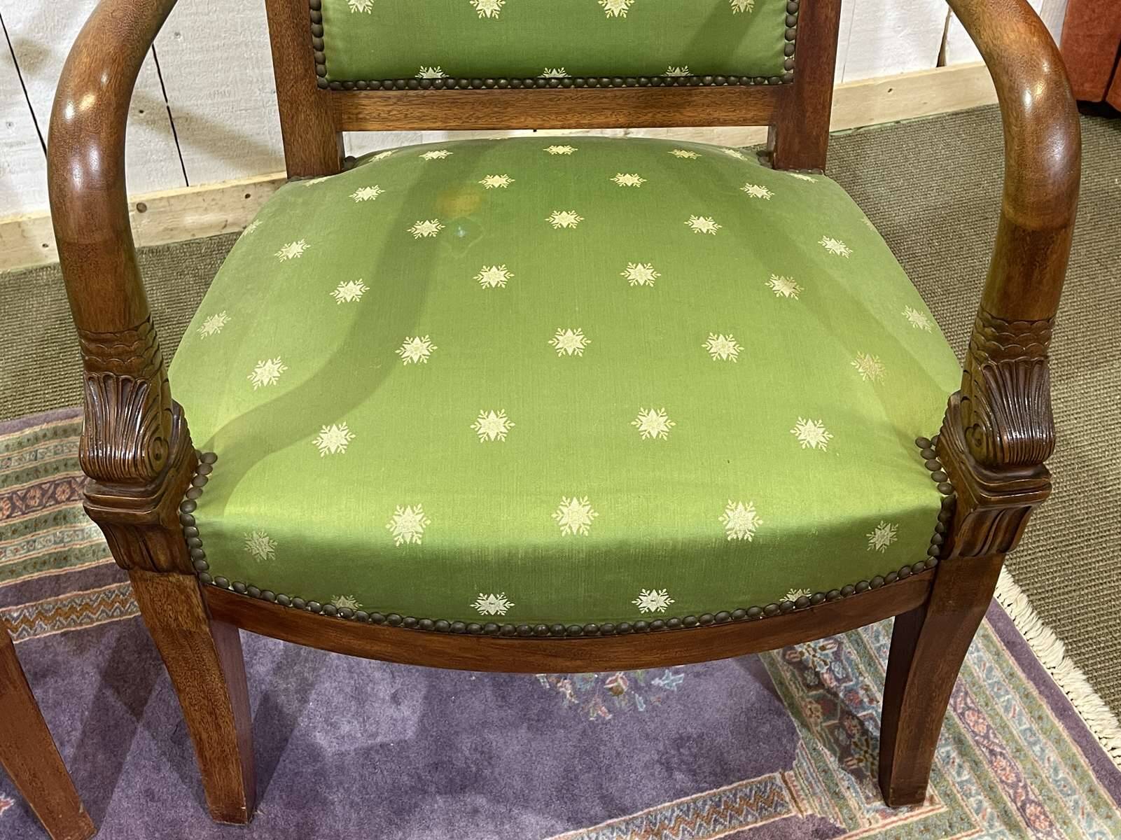 Paire de fauteuils style Empire en acajou, travail des années 50