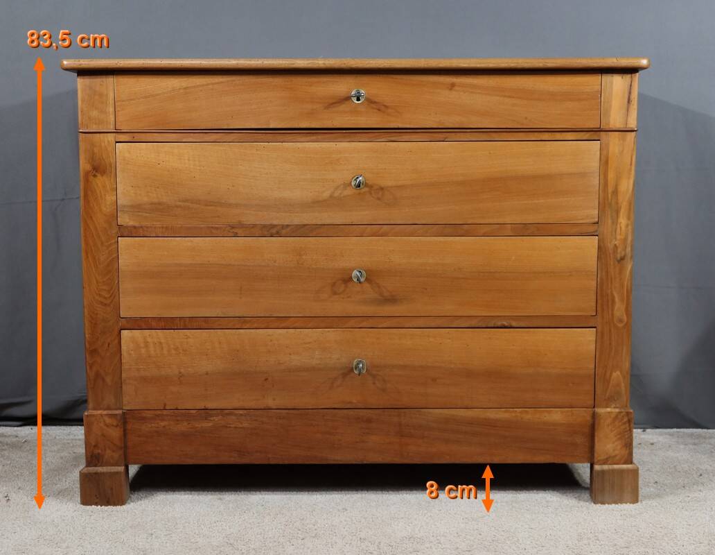 Walnut Chest of Drawers, Restoration Period – 1st Part 19th