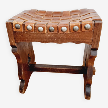 Spanish stool