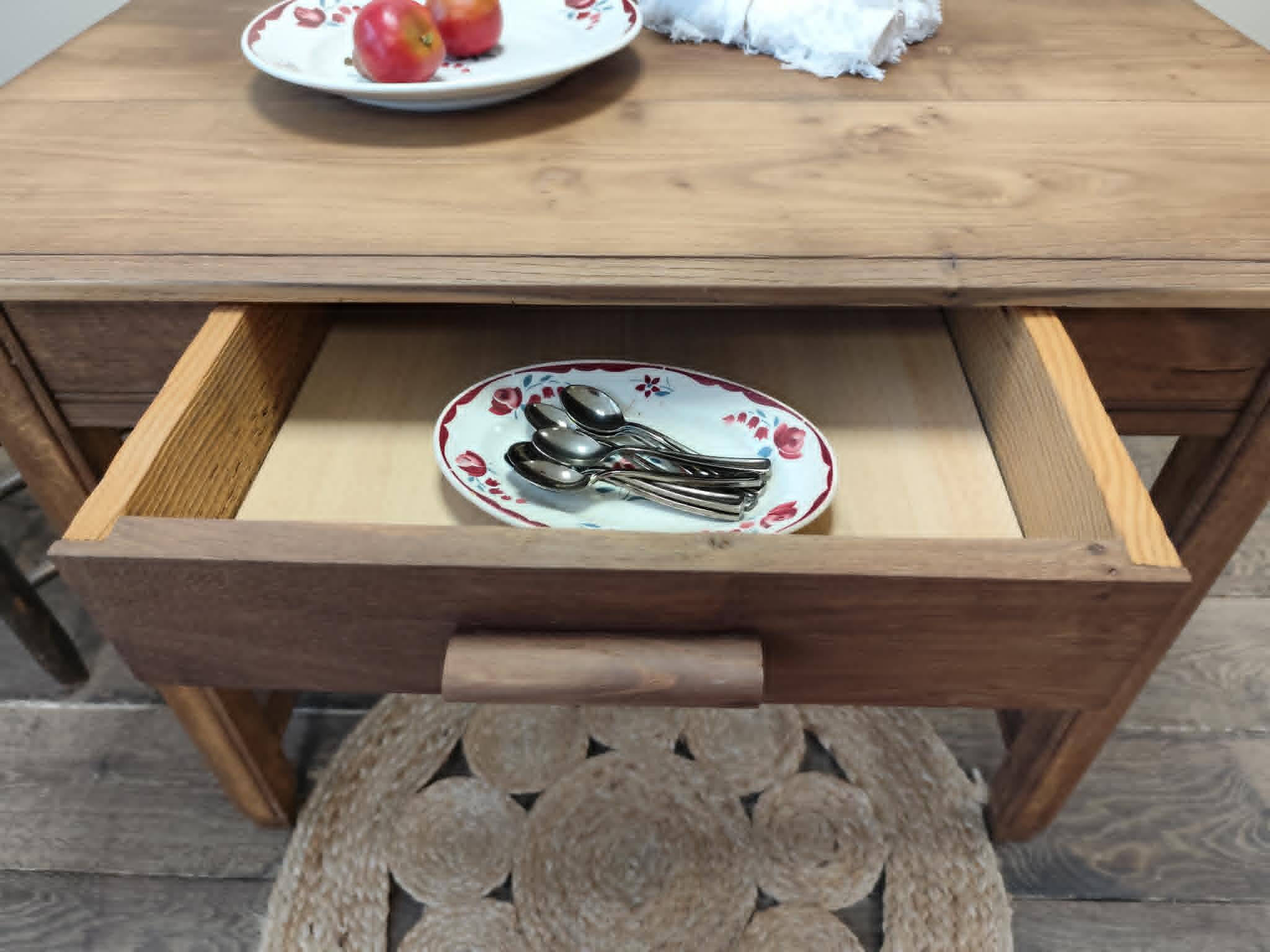 Square farmhouse table in solid oak.