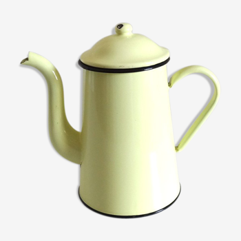 Light yellow glazed coffeepot