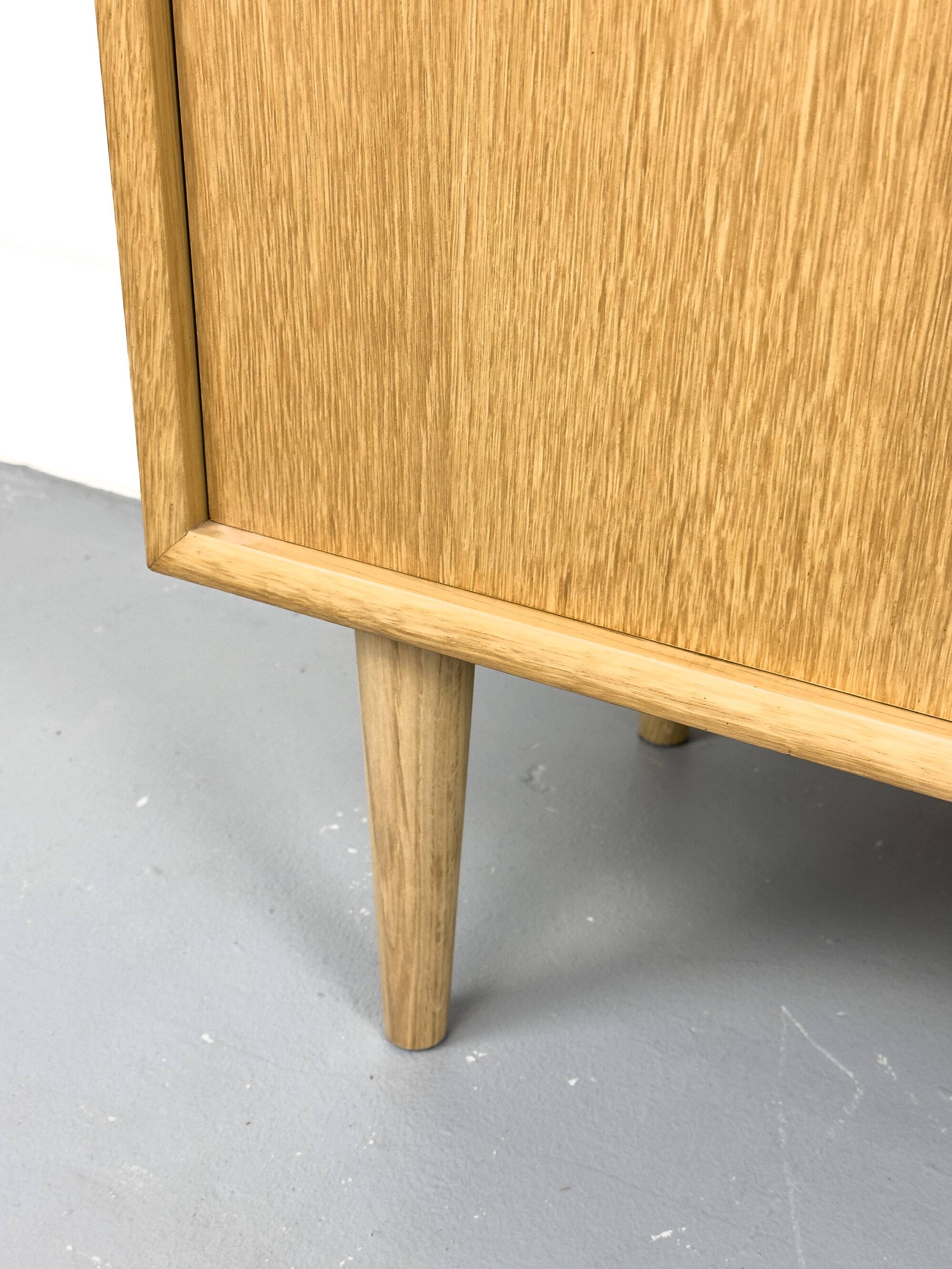 Cabinet en chêne de WK Möbel, années 1970