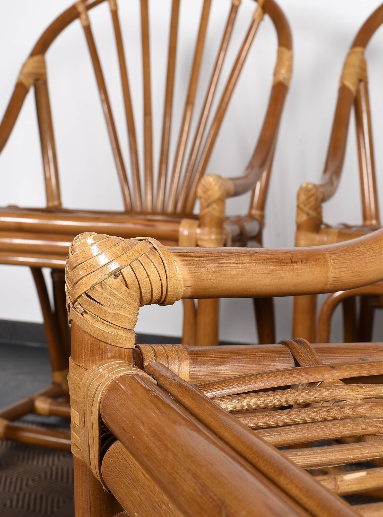 Set of 4 rattan armchairs