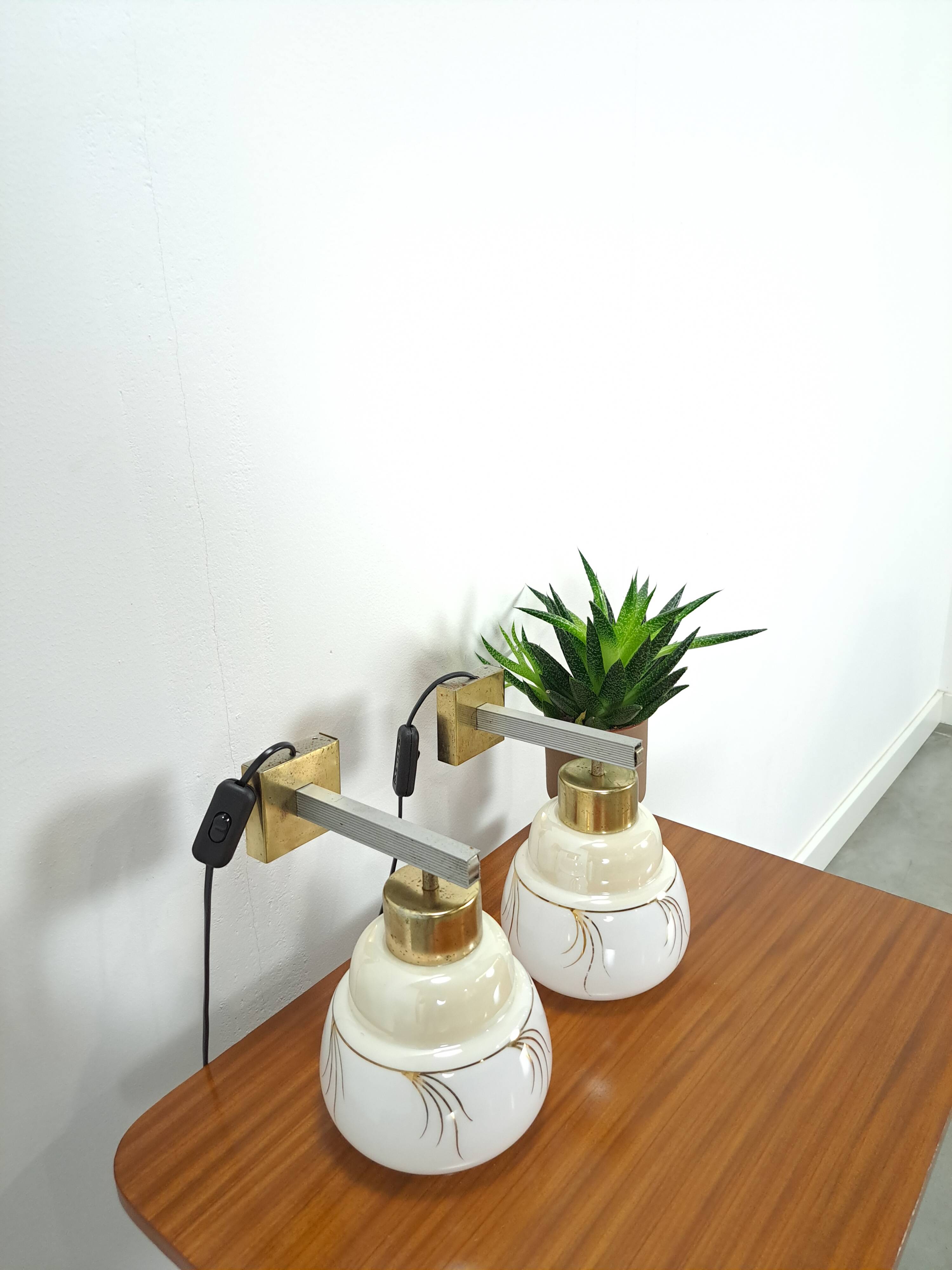 Design wandlampen Kamenicky Senov met melkglas kap vintage