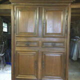 Armoire 17 ème