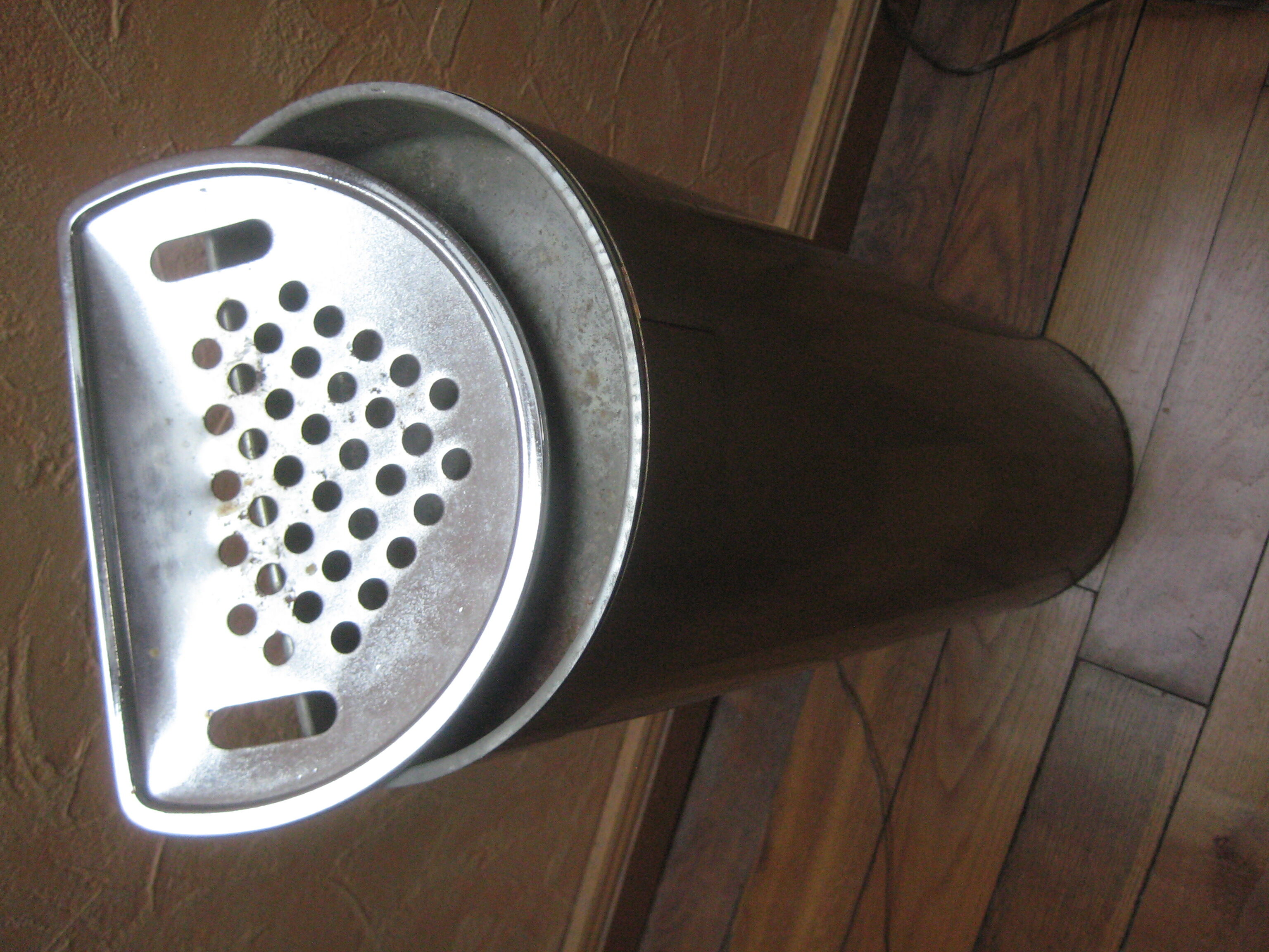 Bistro atmosphere 70, company ashtray