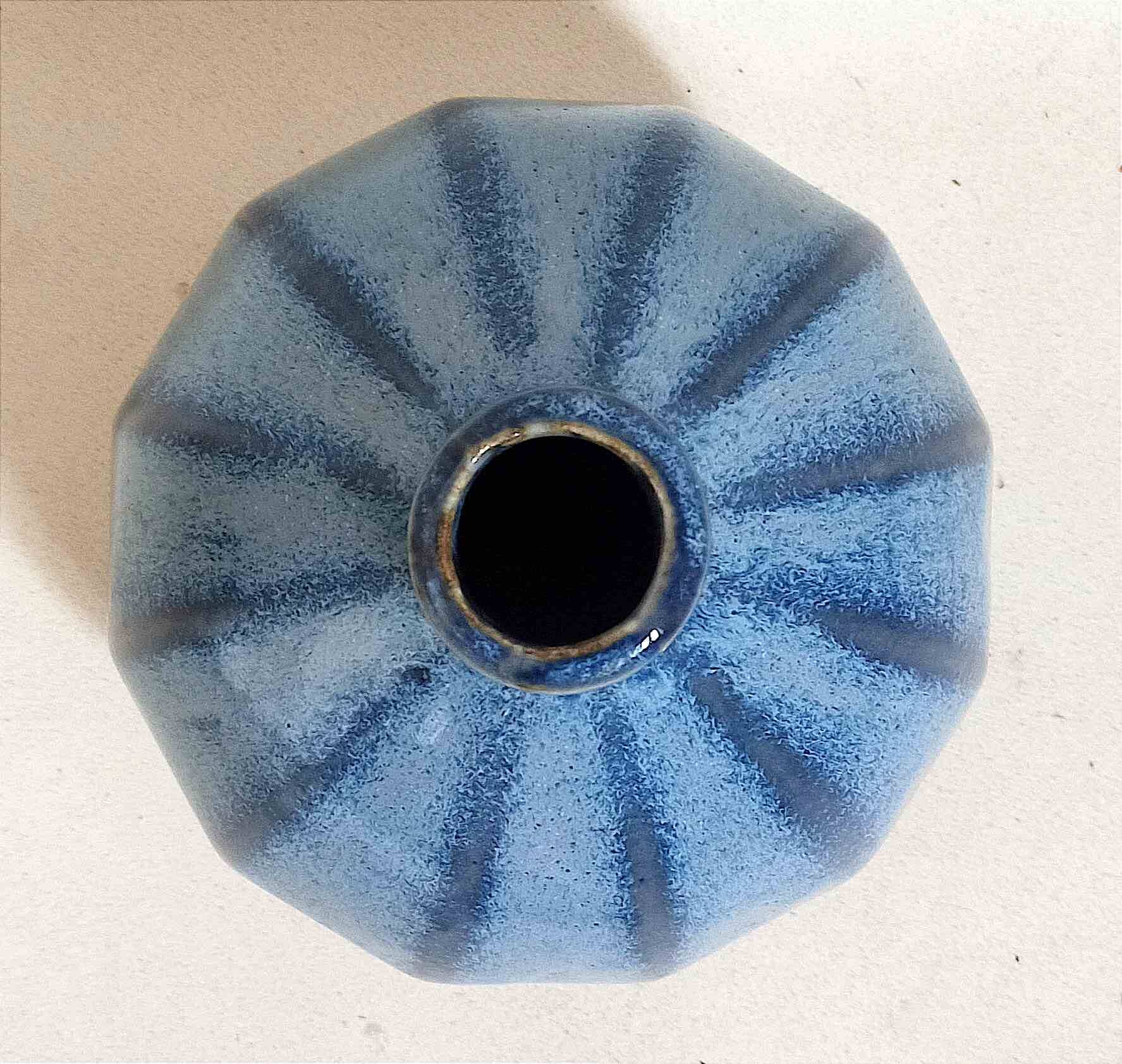 Stoneware ball-shaped vase signed Sylva, 1930s. Height 18 cm.