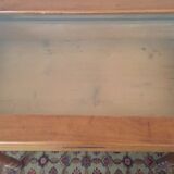 Business showcase table