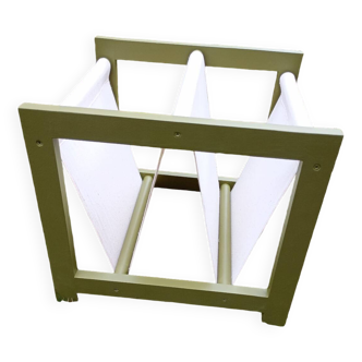 Porte-revue en bois et tissu