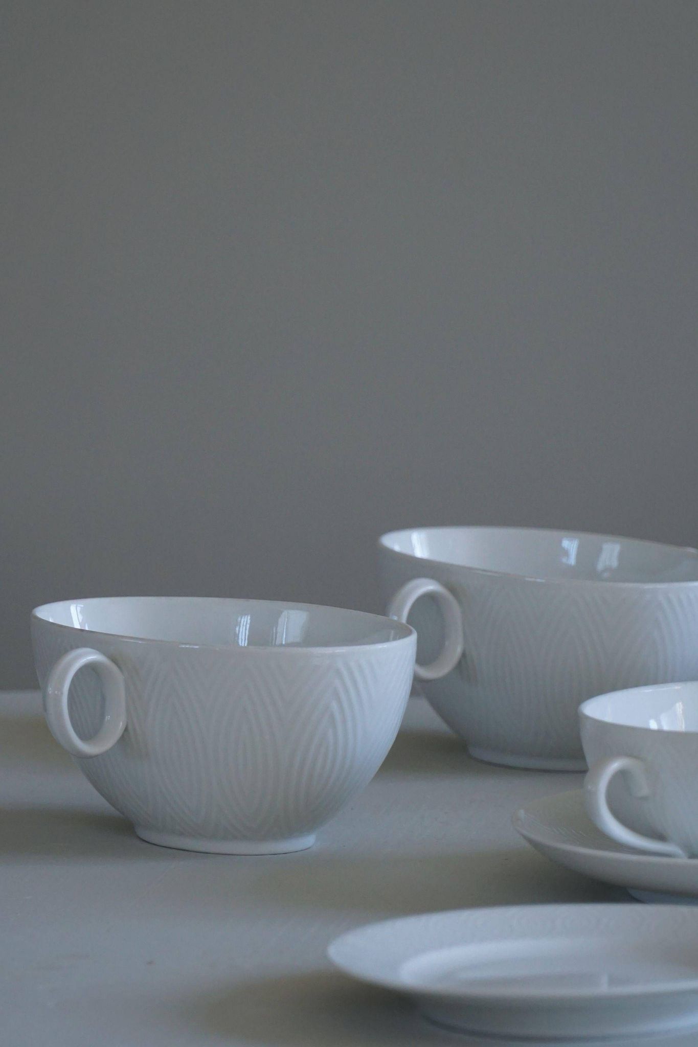 Axel Salto, porcelain service set by Royal Copenhagen, mid-century, 1956