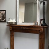 Fireplace mantle