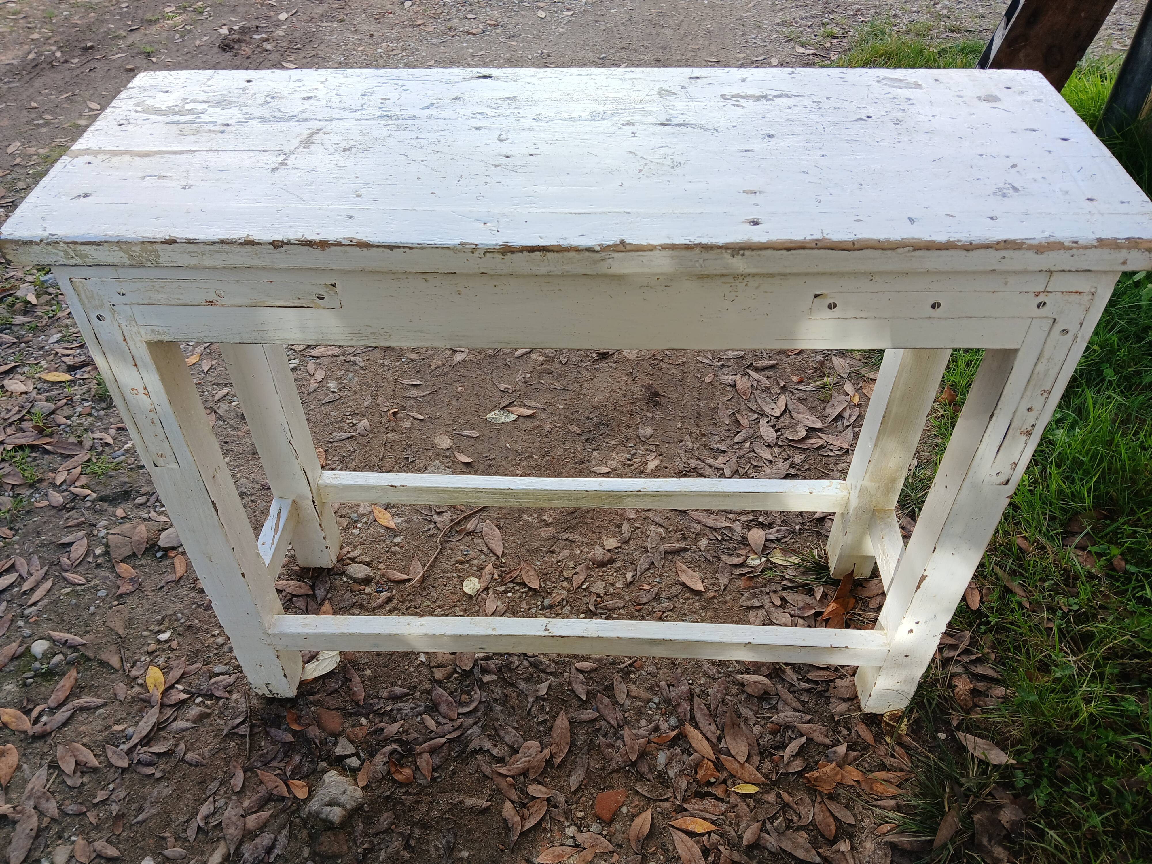 Table d'appoint, console en bois blanc patiné