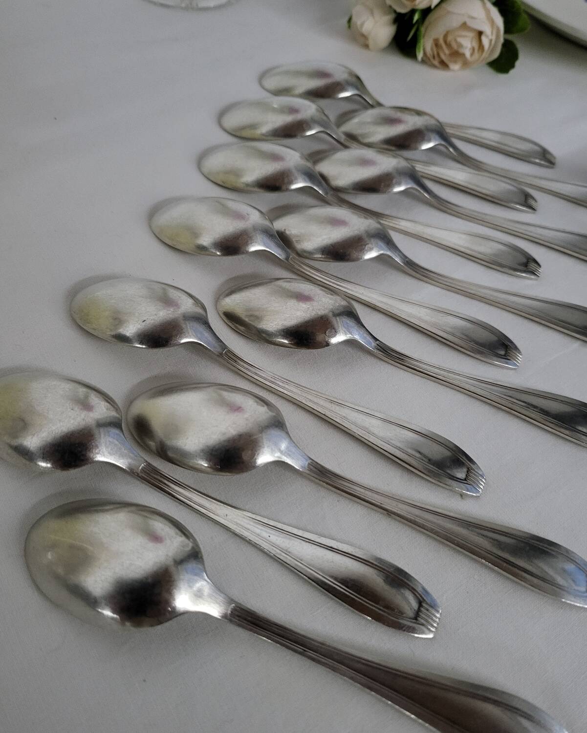 Manufrance 12 small silver-plated metal spoons / white