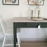 Farm table