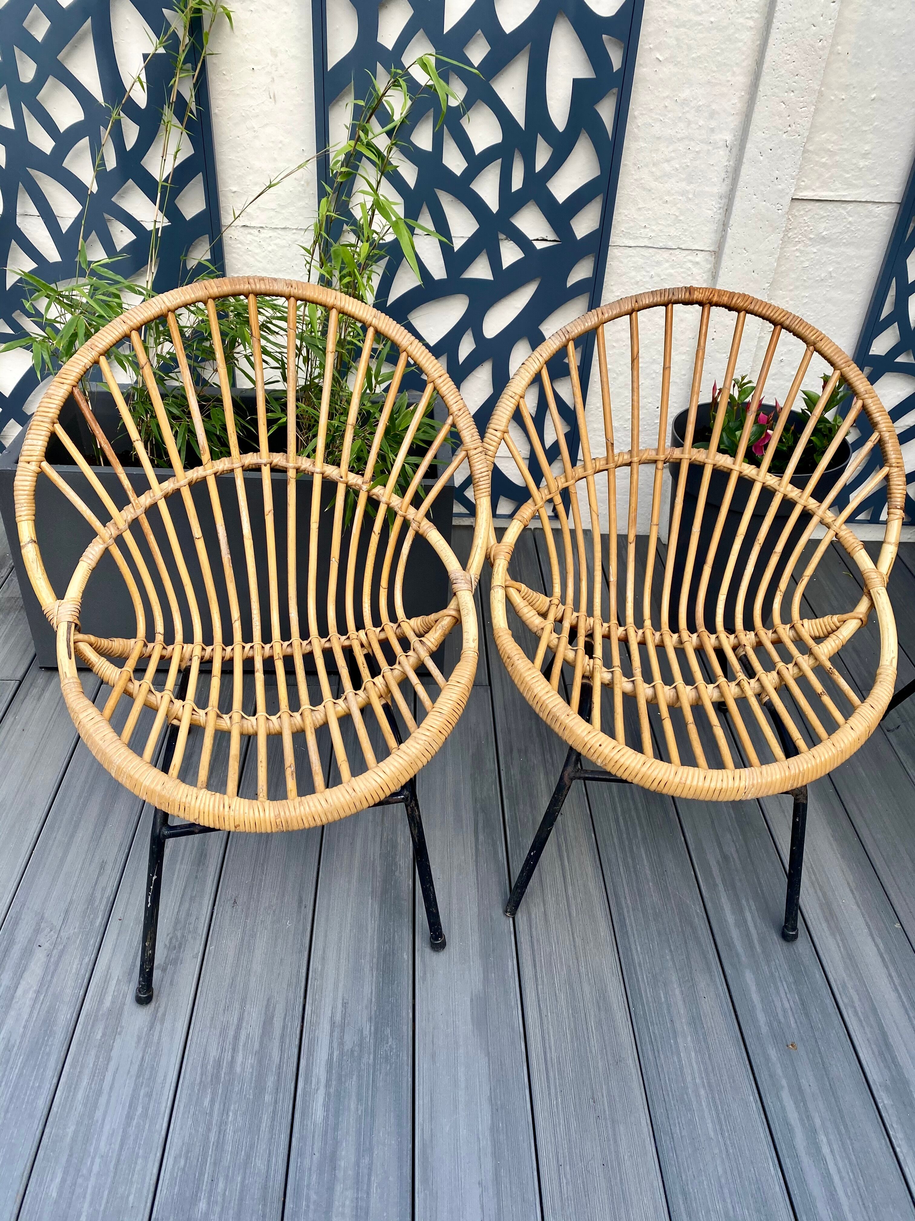 Former vintage rattan lounge
