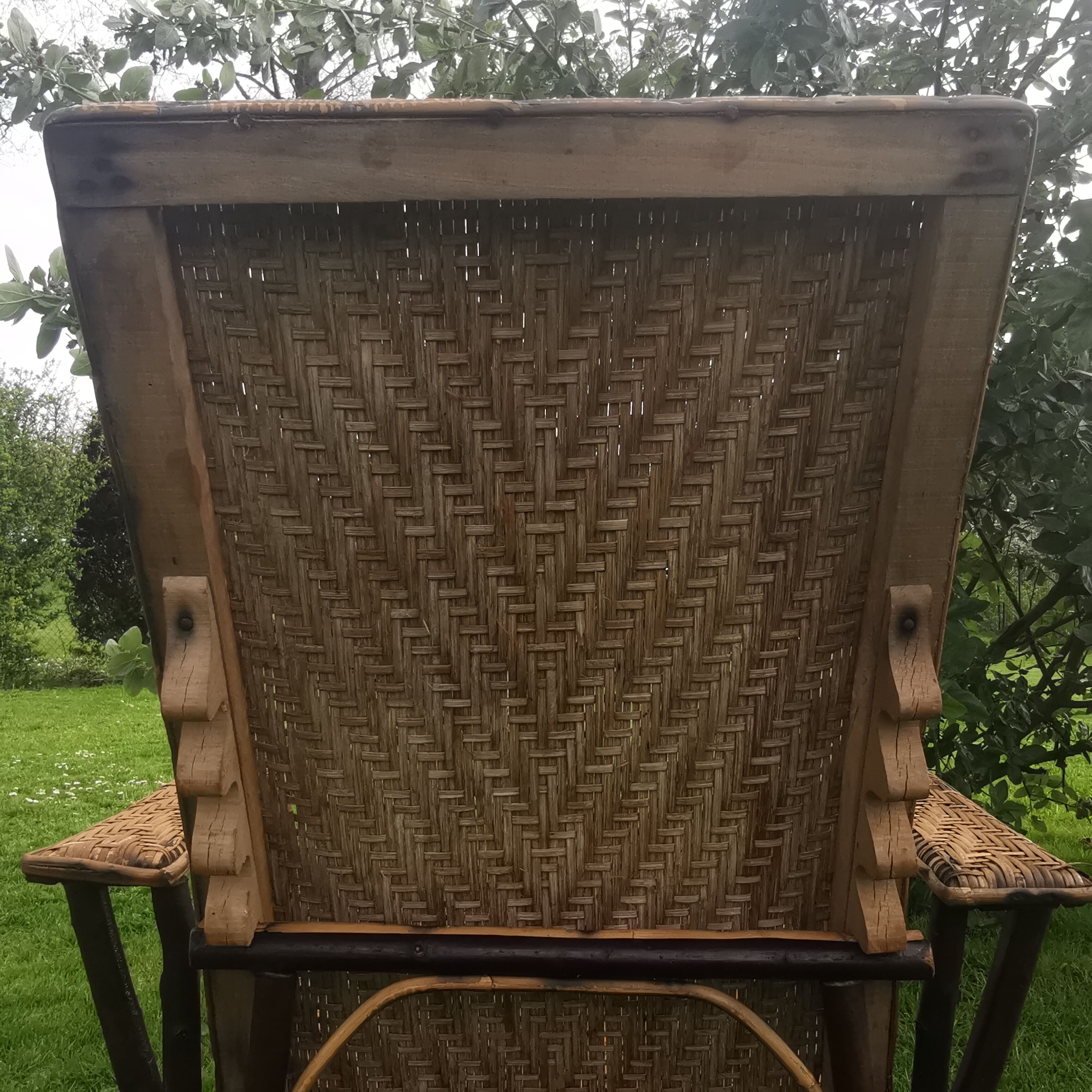 Chaise longue en rotin