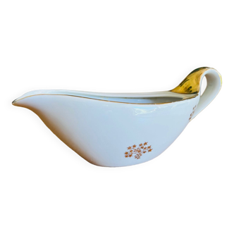 Porcelain gravy boat