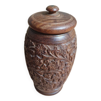 Corozo wood tobacco pot
