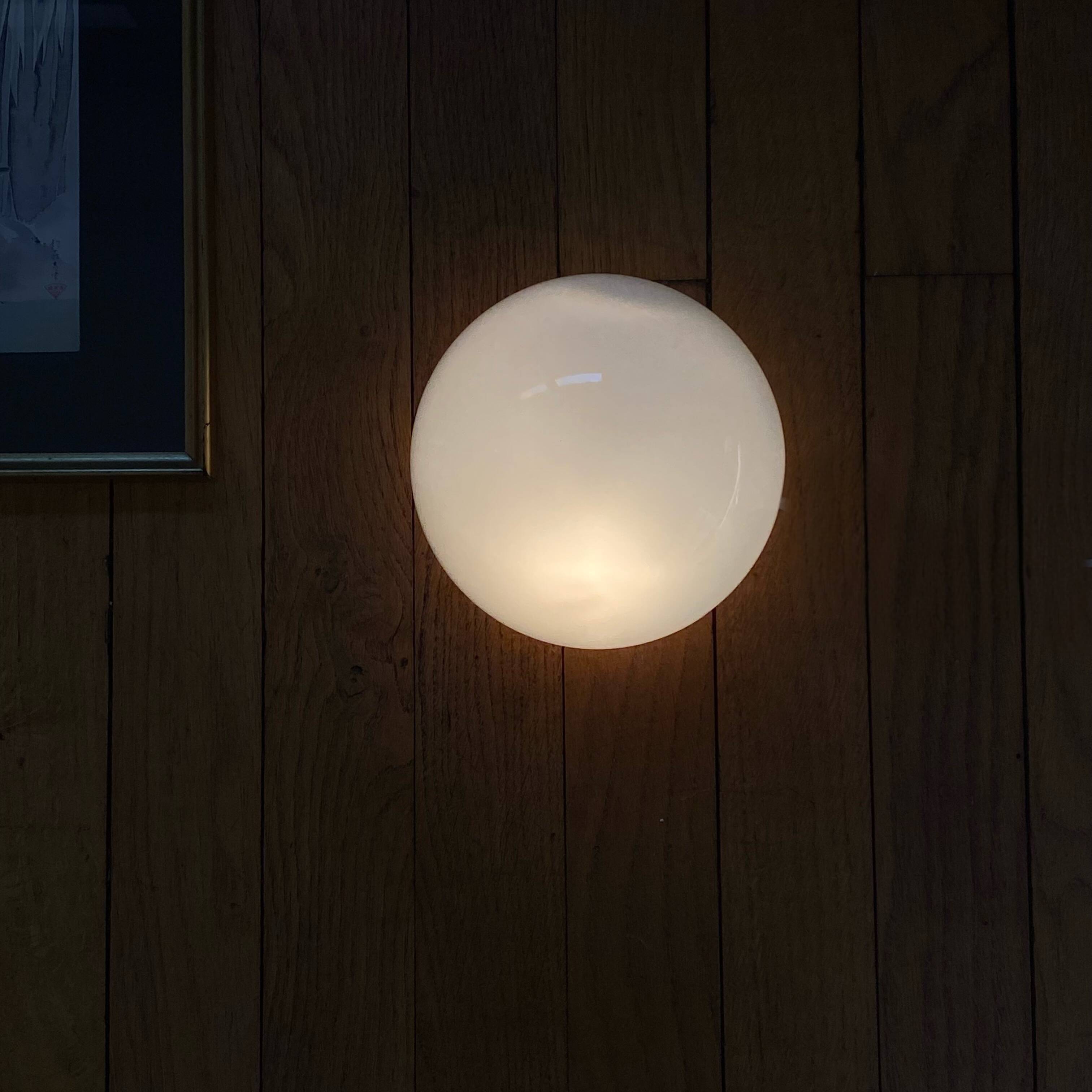Wall-mounted ceiling light half-spherical half-moon 16 cm white glass