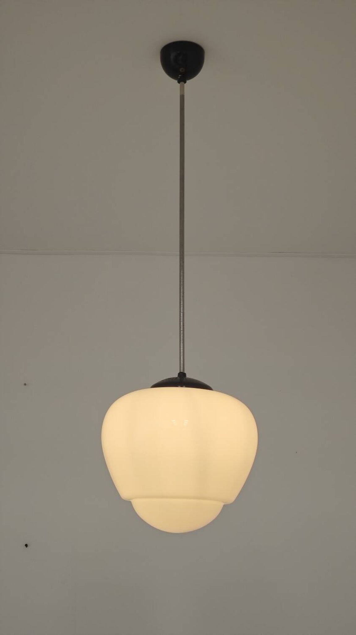 Czechoslovak opaline and Bakelite Bauhaus suspension