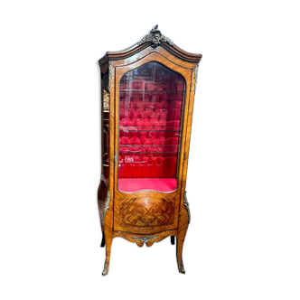 Louis XV style display case. Marquetry.