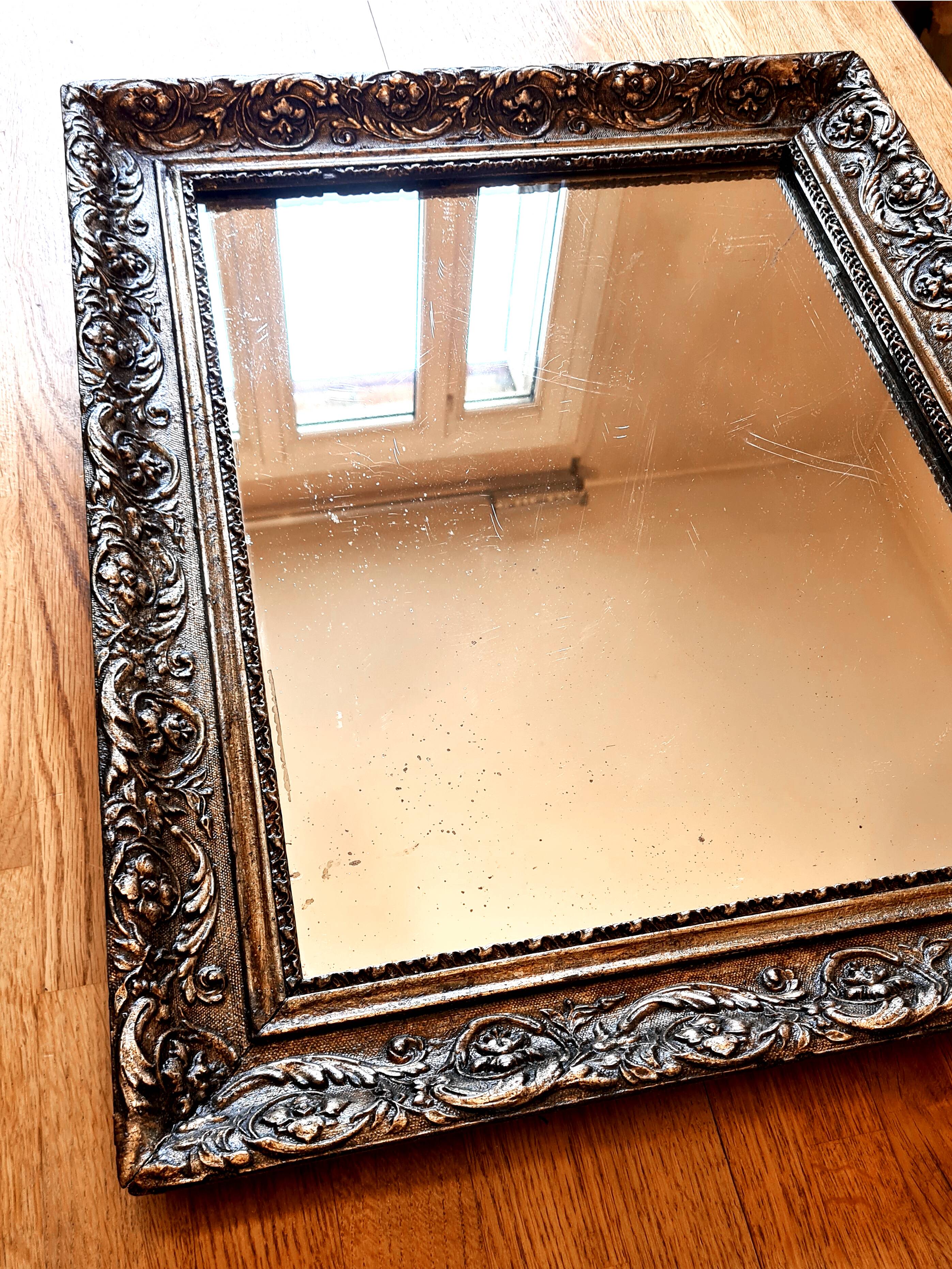 Antique silvered mirror "Barthélémy" – elegance and poetry of time